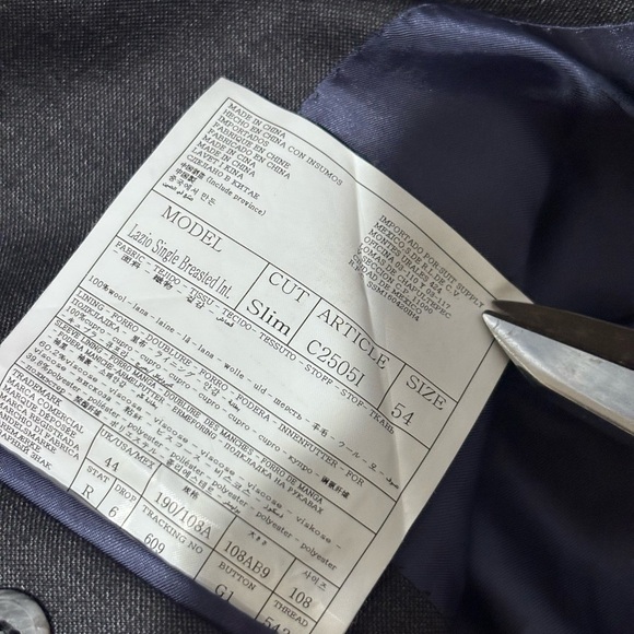 SUITSUPPLY Lazio Single Breasted BLAZER SZ
44 R - Picture 9 of 16